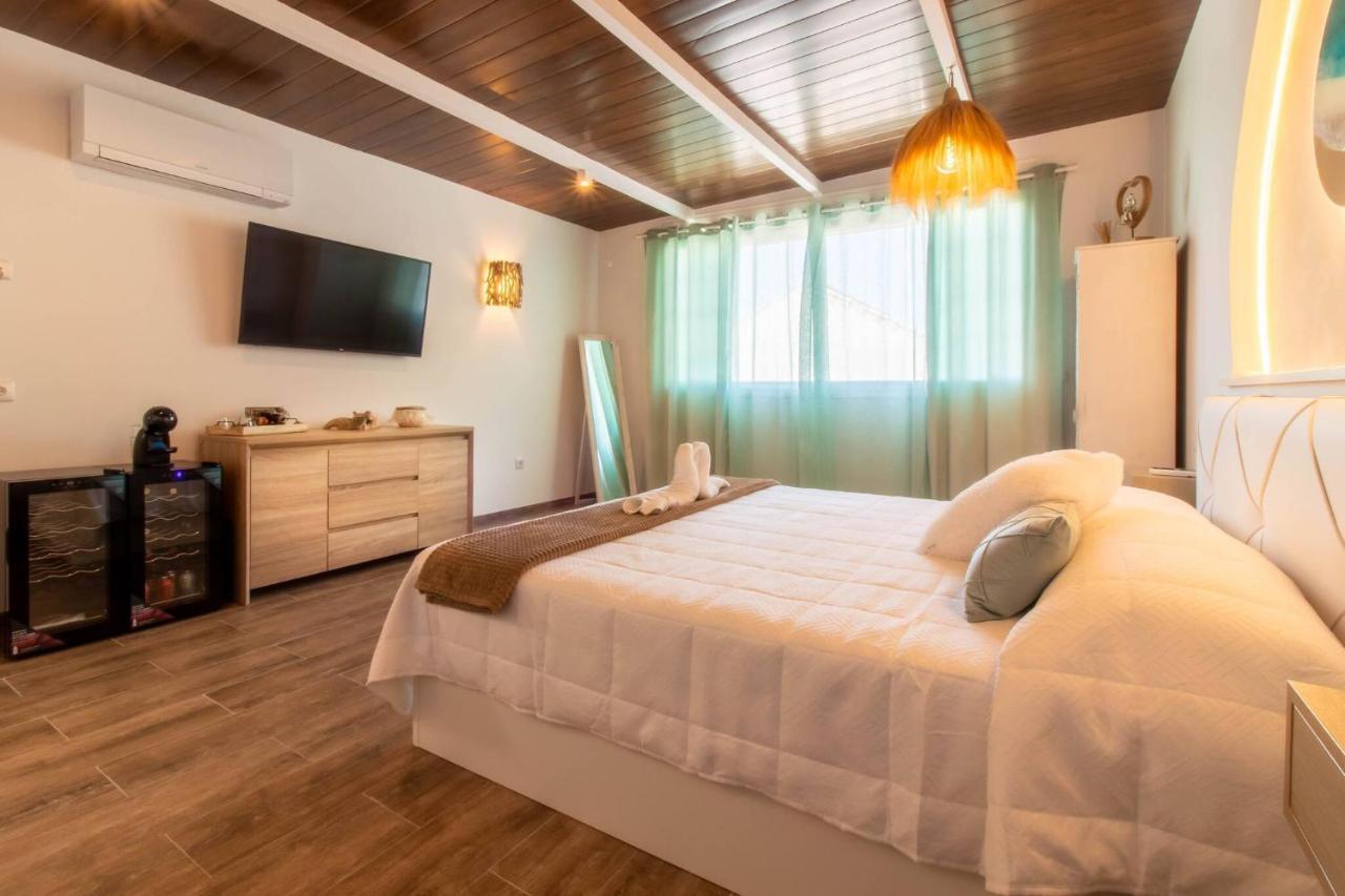 Room In Guest Room - Private Room In The Fishing Port Of 마르베야 외부 사진